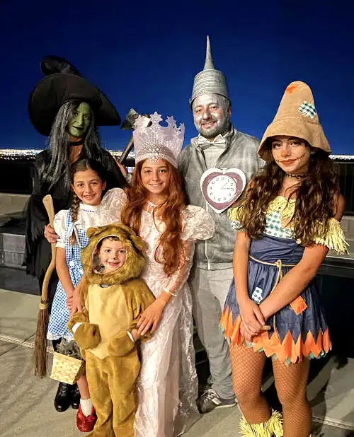 Wizard of OZ Family Halloween Costume.